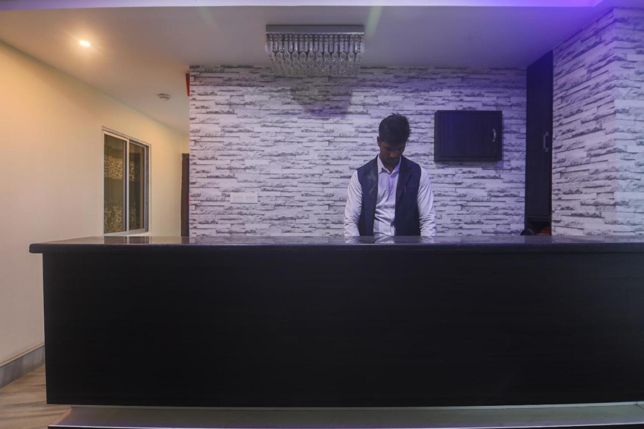Oyo 27619 Hotel Blue Bird Annexe Nowgong エクステリア 写真