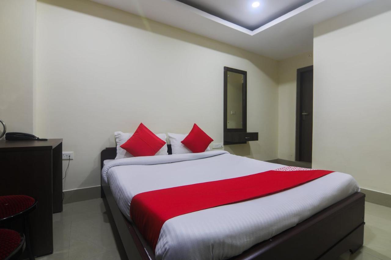 Oyo 27619 Hotel Blue Bird Annexe Nowgong エクステリア 写真